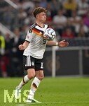 01.10.2026, Fussball UEFA Nations-League 2026/2027, 3.Spieltag, Deutschland - Serbien, in der Allianz-Arena München. Philipp Treu (Deutschland) am Ball.