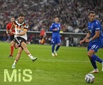 01.10.2026, Fussball UEFA Nations-League 2026/2027, 3.Spieltag, Deutschland - Serbien, in der Allianz-Arena München. Florian Wirtz (Deutschland) zieht ab und trifft zum 2:0.