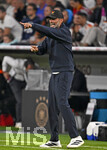 01.10.2026, Fussball UEFA Nations-League 2026/2027, 3.Spieltag, Deutschland - Serbien, in der Allianz-Arena München. Bundestrainer Jürgen Klopp (Deutschland) gestikuliert.