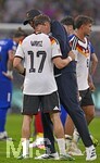 01.10.2026, Fussball UEFA Nations-League 2026/2027, 3.Spieltag, Deutschland - Serbien, in der Allianz-Arena München. Bundestrainer Jürgen Klopp (Deutschland) herzt Florian Wirtz (Deutschland) 