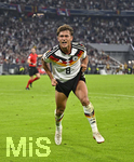01.10.2026, Fussball UEFA Nations-League 2026/2027, 3.Spieltag, Deutschland - Serbien, in der Allianz-Arena Muenchen. Tom Bischof (Deutschland) jubelt.