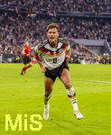 01.10.2026, Fussball UEFA Nations-League 2026/2027, 3.Spieltag, Deutschland - Serbien, in der Allianz-Arena München. Torjubel Tom Bischof (Deutschland) zum 1:0
