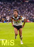 01.10.2026, Fussball UEFA Nations-League 2026/2027, 3.Spieltag, Deutschland - Serbien, in der Allianz-Arena München. Torjubel Tom Bischof (Deutschland) zum 1:0