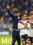 01.10.2026, Fussball UEFA Nations-League 2026/2027, 3.Spieltag, Deutschland - Serbien, in der Allianz-Arena München. Bundestrainer Jürgen Klopp (Deutschland) nach dem Spiel bei den Fans 