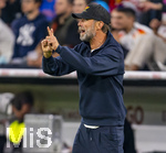 01.10.2026, Fussball UEFA Nations-League 2026/2027, 3.Spieltag, Deutschland - Serbien, in der Allianz-Arena München. Bundestrainer Jürgen Klopp (Deutschland) an der Seitenlinie, 