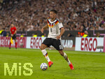 01.10.2026, Fussball UEFA Nations-League 2026/2027, 3.Spieltag, Deutschland - Serbien, in der Allianz-Arena München. Derry Scherhant (Deutschland) am Ball 