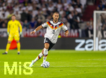 01.10.2026, Fussball UEFA Nations-League 2026/2027, 3.Spieltag, Deutschland - Serbien, in der Allianz-Arena München. Waldemar Anton (Deutschland) am Ball 