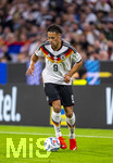 01.10.2026, Fussball UEFA Nations-League 2026/2027, 3.Spieltag, Deutschland - Serbien, in der Allianz-Arena München. Derry Scherhant (Deutschland) am Ball 