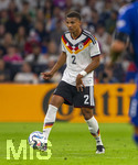 01.10.2026, Fussball UEFA Nations-League 2026/2027, 3.Spieltag, Deutschland - Serbien, in der Allianz-Arena München. Malick Thiaw (Deutschland) am Ball 