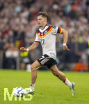 01.10.2026, Fussball UEFA Nations-League 2026/2027, 3.Spieltag, Deutschland - Serbien, in der Allianz-Arena München. Florian Wirtz (Deutschland) am Ball 