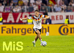 01.10.2026, Fussball UEFA Nations-League 2026/2027, 3.Spieltag, Deutschland - Serbien, in der Allianz-Arena München. Florian Wirtz (Deutschland) am Ball 