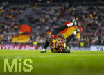 01.10.2026, Fussball UEFA Nations-League 2026/2027, 3.Spieltag, Deutschland - Serbien, in der Allianz-Arena München. Torwart Jonas Urbig (Deutschland) beim Aufwärmen.