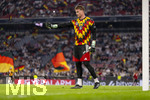 01.10.2026, Fussball UEFA Nations-League 2026/2027, 3.Spieltag, Deutschland - Serbien, in der Allianz-Arena München. Torwart Jonas Urbig (Deutschland) beim Aufwärmen.