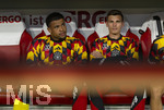 01.10.2026, Fussball UEFA Nations-League 2026/2027, 3.Spieltag, Deutschland - Serbien, in der Allianz-Arena München. v.li: Torwart Noah Atubolu (Deutschland)
, Yannik Engelhardt (Deutschland) 