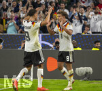 01.10.2026, Fussball UEFA Nations-League 2026/2027, 3.Spieltag, Deutschland - Serbien, in der Allianz-Arena München. Torjubel, Tom Bischof (Deutschland), Derry Scherhant (Deutschland) 