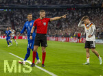 01.10.2026, Fussball UEFA Nations-League 2026/2027, 3.Spieltag, Deutschland - Serbien, in der Allianz-Arena München. Schiedsrichter Espen Eskas (Norwegen)