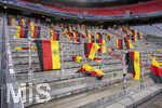 01.10.2026, Fussball UEFA Nations-League 2026/2027, 3.Spieltag, Deutschland - Serbien, in der Allianz-Arena München. Auf den noch leeren Stahplatztribünen hat der DFB Fanclub den Zuschauern Schwarz-Rot-Goldene Fahnen hergerichtet.