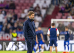 01.10.2026, Fussball UEFA Nations-League 2026/2027, 3.Spieltag, Deutschland - Serbien, in der Allianz-Arena München. Bundestrainer Jürgen Klopp (Deutschland) nachdenklich beim Aufwärmen der Spieler