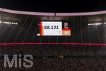 01.10.2026, Fussball UEFA Nations-League 2026/2027, 3.Spieltag, Deutschland - Serbien, in der Allianz-Arena München. Zuschauerzahl 68121 steht auf der Anzeigetafel.