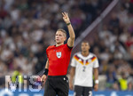 01.10.2026, Fussball UEFA Nations-League 2026/2027, 3.Spieltag, Deutschland - Serbien, in der Allianz-Arena München. Schiedsrichter Espen Eskas (Norwegen)