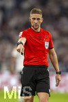 01.10.2026, Fussball UEFA Nations-League 2026/2027, 3.Spieltag, Deutschland - Serbien, in der Allianz-Arena München. Schiedsrichter Espen Eskas (Norwegen)