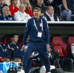 01.10.2026, Fussball UEFA Nations-League 2026/2027, 3.Spieltag, Deutschland - Serbien, in der Allianz-Arena München. Trainer Veljko Paunovic (Serbien) an der Seitenlinie in Rage 