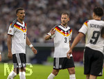 01.10.2026, Fussball UEFA Nations-League 2026/2027, 3.Spieltag, Deutschland - Serbien, in der Allianz-Arena München. v.li: Malick Thiaw (Deutschland), Waldemar Anton (Deutschland) 