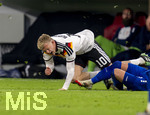 01.10.2026, Fussball UEFA Nations-League 2026/2027, 3.Spieltag, Deutschland - Serbien, in der Allianz-Arena München. Jonathan Burkardt (Deutschland) wird gefoult 