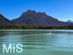 15.09.2026, Urlaub am Forggensee bei Füssen im Allgäu, hinten: Das Schloss Neuschwanstein. 