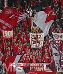 10.10.2026, Fussball Bundesliga 2026/2027, 5.Spieltag, FC Augsburg - FC Bayern München, in der WWK-Arena Augsburg, Die Bayern Fans in der Gegnerischen Kurve


