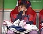 10.10.2026, Fussball Bundesliga 2026/2027, 5.Spieltag, FC Augsburg - FC Bayern München, in der WWK-Arena Augsburg, Lennart Karl (FC Bayern München) auf der Bank.


