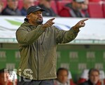10.10.2026, Fussball Bundesliga 2026/2027, 5.Spieltag, FC Augsburg - FC Bayern München, in der WWK-Arena Augsburg, Trainer Vincent Kompany (FC Bayern München) gestikuliert.


