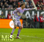 10.10.2026, Fussball Bundesliga 2026/2027, 5.Spieltag, FC Augsburg - FC Bayern München, in der WWK-Arena Augsburg, Torwart Finn Dahmen (FC Augsburg) 