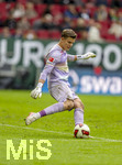 10.10.2026, Fussball Bundesliga 2026/2027, 5.Spieltag, FC Augsburg - FC Bayern München, in der WWK-Arena Augsburg, Torwart Finn Dahmen (FC Augsburg) Abschlag.
