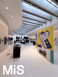 23.03.2025, Leitz-Park (Leica-Welt) in Wetzlar (Deutschland), der Firmensitze der Leica Camera Werke im mittelhessischen Wetzlar. Mit dem Produktions- und Verwaltungsgebäude und einem Museum in moderner Sichtbeton-Bauweise. Leica M Kameras Sonderausstellung.