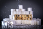 13.10.2026, Thema Zuckersteuer für Softgetränke. Studioaufnahme mit Würfelzucker und Schriftzug ZUCKERSTEUER.