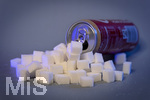 14.10.2026, Thema Zuckersteuer für Softgetränke. Studioaufnahme mit Würfelzucker und Cola-Dose.  Die Bundesregierung hat sich im Streit um die Zuckersteuer für Getränke geeinigt, Der Kompromiss sieht eine zweistufige Steuer und Ausnahmen für kleinere Hersteller vor. So soll ab dem 1. Juli 2027 ein Steuersatz von 26 Cent auf gesüßte Getränke mit einem Zuckergehalt ab 5 Gramm pro 100 Milliliter erhoben werden. Bei einem Zuckergehalt von 8 Gramm pro 100 Milliliter soll der Satz 32 Cent betragen.