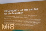 15.10.2026, Kneippkur in Bad Wörishofen im Unterallgäu. Info-Tafeln in der Kurhaus-Pergola erklären die 5 Säulen der Kneipp-Therapie, in der Kneippstadt wird die Kur gelebt und gearbeitet nach Pfarrer Sebastian Kneipp.  Ernährung