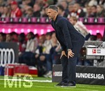 17.10.2026, Fussball Bundesliga 2026/2027, 6.Spieltag, FC Bayern München - RB Leipzig, in der Allianz-Arena München,   Trainer Martin Demichelis (RB Leipzig) nachdenklich


