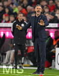 17.10.2026, Fussball Bundesliga 2026/2027, 6.Spieltag, FC Bayern München - RB Leipzig, in der Allianz-Arena München,   Trainer Martin Demichelis (RB Leipzig) unzufrieden.


