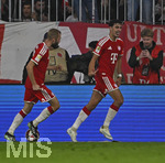 17.10.2026, Fussball Bundesliga 2026/2027, 6.Spieltag, FC Bayern München - RB Leipzig, in der Allianz-Arena München,   Torjubel v.l. Konrad Laimer (FC Bayern München) und Aleksandar Pavlovic (Bayern München)  


