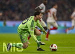 17.10.2026, Fussball Bundesliga 2026/2027, 6.Spieltag, FC Bayern München - RB Leipzig, in der Allianz-Arena München, Torwart Jonas Urbig (FC Bayern München) 