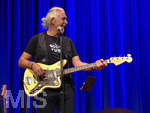 12.10.2026, Oldie und Rock-Abend im Kurhaus Bad Wörishofen (Unterallgäu), mit der Rockformation ROCK FUN aus der Region, mit den Legendären Lokal-Größen unter Bandleader Klaus-Jürgen Herrmannsdörfer, Hier Franz Blochum am E-Bass. Der Name ist Programm: Rock Fun nennt sich das Bandprojekt der musikalischen Urgesteine Klaus-Jürgen Herrmannsdörfer, Franz Blochum, Oliver Grimm und Andreas Henser. Alle vier verfügen zusammen über gut 150 Jahre Bühnenerfahrung, alle vier spielten und spielen für weitbekannte Formationen wie die Allgeier, Cogler & Co., Kir Royal oder Narrwangias Hausband.  