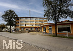 18.10.2026, Bad Wörishofen (Unterallgäu), Das Wohn und Geschäftshaus am Bahnhof, die ehemalie Pizzeria PESCATORE wird zur Baustelle. Es steht ein gesamter Abriss mit Neubau im Raum. Bauzäune stehen schon dort. 