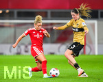 19.10.2026, München, Bayern, Deutschland. Google Pixel Frauen-Bundesliga: FC Bayern Frauen gegen VfB Stuttgart Frauen. Spielort: FC Bayern Campus-Stadion. Linda Dallmann (FC Bayern Frauen) am Ball, mit dem Ball, in einer Spielszene