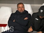20.10.2026, Fussball UEFA Champions-League League 2026/2027, 3.Spieltag, VfB Stuttgart - Atletico Madrid, in der MHP-Arena Stuttgart, Trainer Sebastian Hoeneß (Stuttgart) nachdenklich.
  


