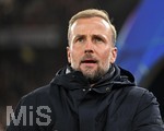 20.10.2026, Fussball UEFA Champions-League League 2026/2027, 3.Spieltag, VfB Stuttgart - Atletico Madrid, in der MHP-Arena Stuttgart, Trainer Sebastian Hoeneß (Stuttgart) nachdenklich.
  

