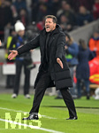 20.10.2026, Fussball UEFA Champions-League League 2026/2027, 3.Spieltag, VfB Stuttgart - Atletico Madrid, in der MHP-Arena Stuttgart, 
  Trainer Diego Simeone (Atletico Madrid) in Rage

