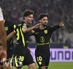 20.10.2026, Fussball UEFA Champions-League League 2026/2027, 3.Spieltag, VfB Stuttgart - Atletico Madrid, in der MHP-Arena Stuttgart, Torjubel nach dem 1:1 von Julian Alvarez (Atletico Madrid) und Alex Baena (Atletico Madrid) 
  

