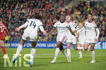 28.10.2026, Unterhaching, Bayern, Deutschland. UEFA Womens Champions League: FC Bayern Frauen gegen Real Madrid Frauen. Spielort: Sportpark Unterhaching. UWCL Ligaphase, 3. Spieltag, Saison 2026/27. Lineth Beerensteyn (Real Madrid Frauen) beim Jubel, jubelnd, feiernd mit Maria Mendez (Real Madrid Frauen)